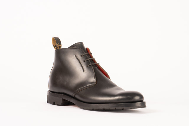 Chukka - Black Chromexcel (Red lining)